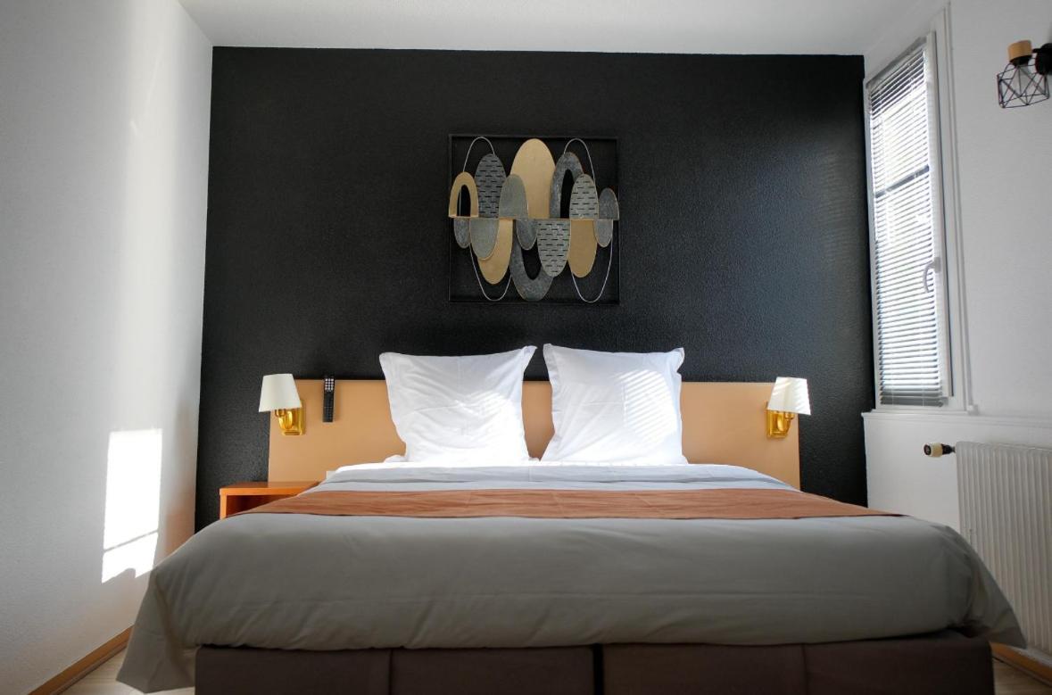Hotel Le Gambetta Bergerac Exterior photo
